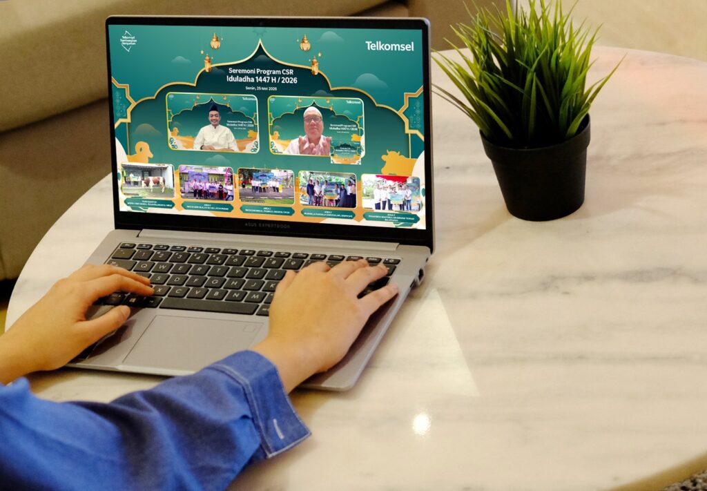 Telkomsel salurkan hewan kurban Iduladha