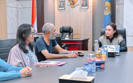 Wawali Kupang, Serena Francis Bersama Komunita Seni