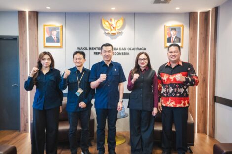 Wawali Serena Foto Bersama Wamenpora di Jakarta