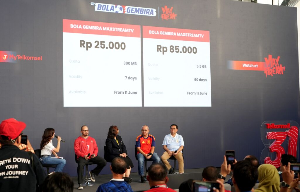 Telkomsel bersama TVRI menghadirkan ‘Bola Gembira MAXStream TV’ untuk memperluas jangkauan siaran nasional dan memastikan akses yang lebih merata bagi seluruh lapisan Masyarakat Indonesia