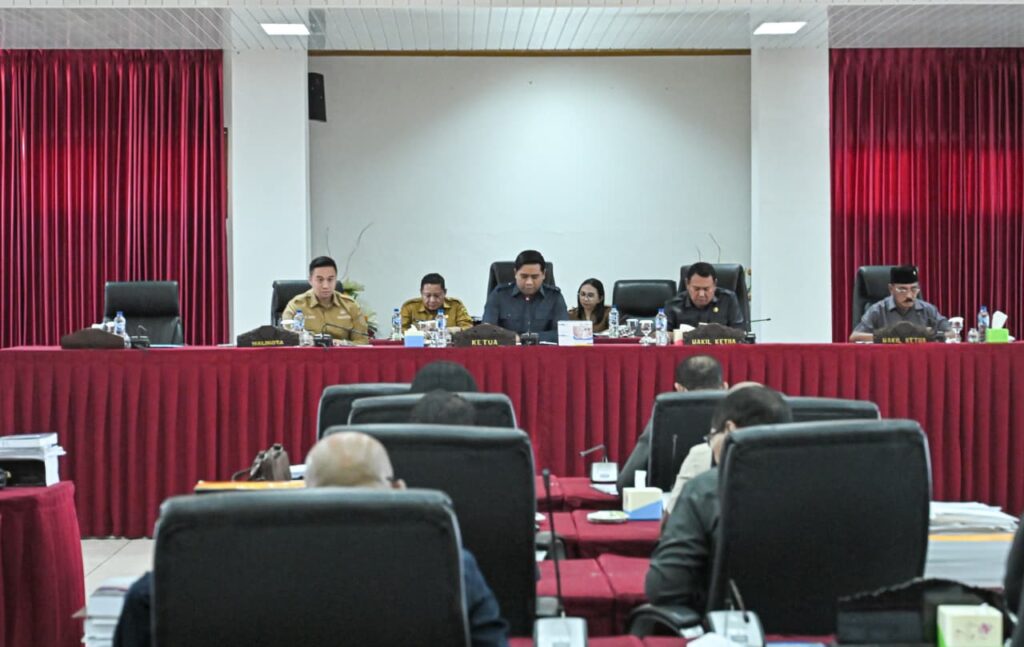 Rapat Paripurna DPRD