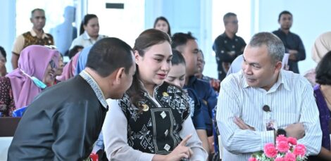 Wawali Serena saat Program Pengabdian kepada Masyarakat (PKM) Berdampak Universitas Nusa Cendana Tahun 2026 di Aula Rumah Jabatan Wali Kota Kupang