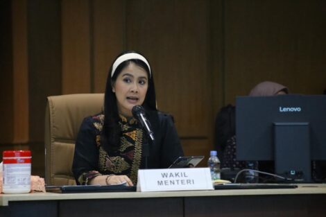 Wakil Menteri Kependudukan dan Pembangunan Keluarga/Wakil Kepala BKKBN Ratu Ayu Isyana Bagoes Oka, S.Sos., menyampaikan komitmen pemerintah saat Konferensi Pers Hari Kependudukan Dunia 2026 di Jakarta