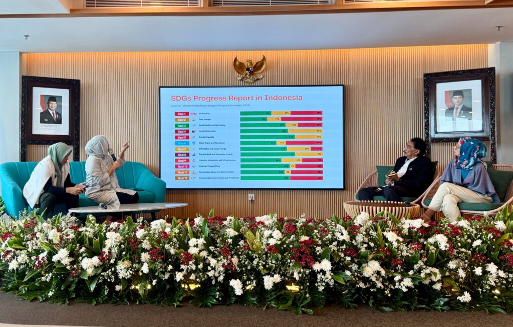 Pemaparan materi mengenai SDGs oleh Siska Widyawati, Deputy Director UNIC Indonesia pada sesi "Talskhow Kick Off Mainstreaming SDGs in Museum: Museum Sebagai Agen Perubahan Menuju Masa Depan Berkelanjutan". (UNIC/Talitha Vanya)