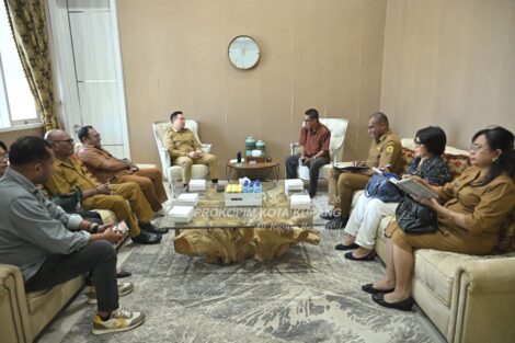 Audiensi Pengurus Forum Musisi Senior Kupang-NTT di Rumah Jabatan Wali Kota Kupang, Senin (31/8).