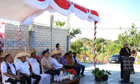 Wakil Wali Kota Kupang, Serena Cosgrova Francis, S.Sos., M.Sc., saat membuka rangkaian perayaan HUT ke-81 Kemerdekaan Republik Indonesia yang digelar Keluarga Besar Keka Daleholu Kota Kupang