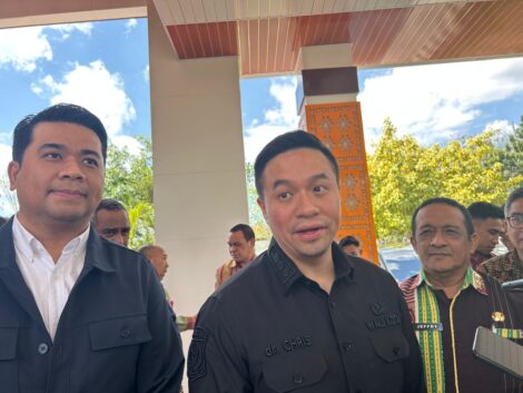 wali kota Kupang, Chris Widodo bersama Ketua DPRD, Ricard Odja