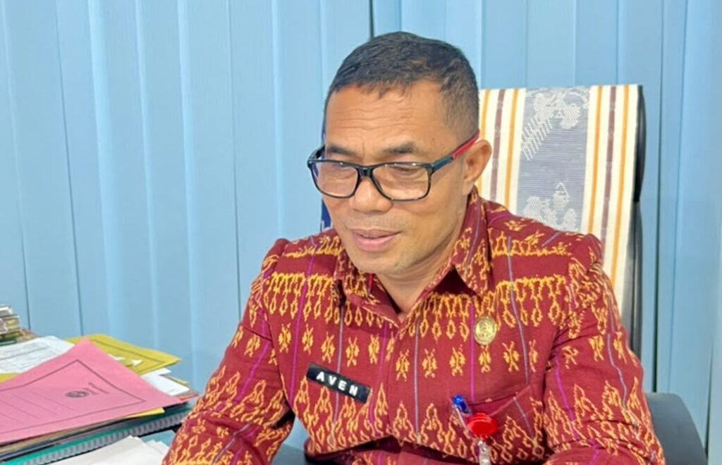 Kepala Badan Kepegawaian, Pendidikan dan Pelatihan Daerah (BKP2D) Kota Kupang, Abul Avensius