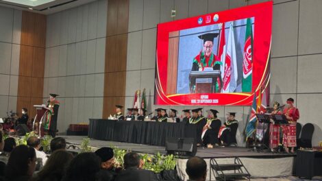 Wisuda Sarjana dan Profesi Angkatan VII Tahun 2026 yang digelar di Ballroom Hotel Harper Kupang, Rabu (23/9/2026).