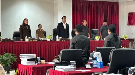 Wawali Serena Francis saat hadiri Rapat Paripurna Penutupan Masa Sidang III Tahun 2025/2026 DPRD Kota Kupang di Ruang Sidang Utama Sasando, Gedung DPRD Kota Kupang, Senin (19/10/2026).