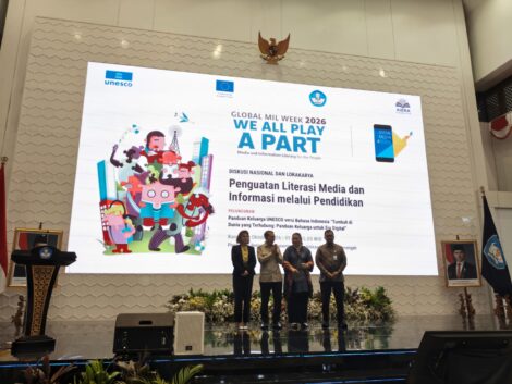 UNESCO meluncurkan edisi bahasa Indonesia Growing Up in a Connected World: A Family Guide for the Digital Age atau Tumbuh di Dunia yang Terhubung: Panduan Keluarga untuk Era Digital