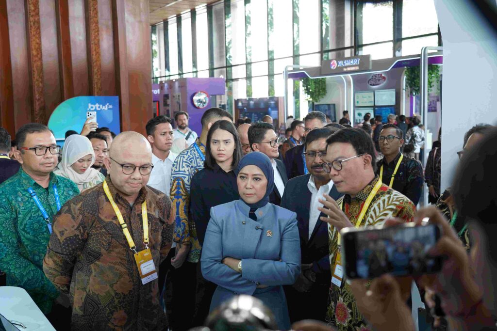 Kemkomdigi apresiasi inisiatif Telkomsel pelopori sembilan solusi berbasis AI buatan anak bangsa yang dukung kedaulatan digital, keamanan ruang digital, hingga kebutuhan masyarakat serta industri