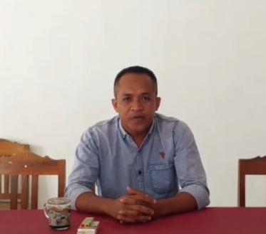 Kepala Desa Narasaosina, Yanuarius Igor Toland, S.Fil
